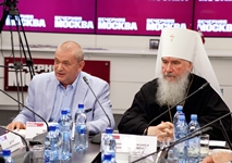 6 июня был организован круглый стол «Интеллигенция и Церковь в современной России»
