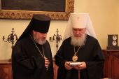 Издательский совет передал книги в библиотеку Барышской епархии